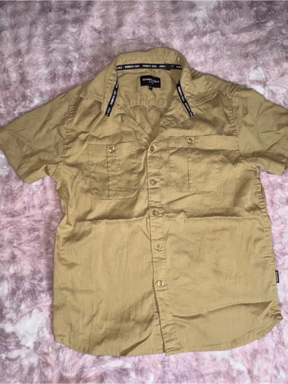 Kenneth Cole Short-Sleeve Button-Down Shirt in Khaki